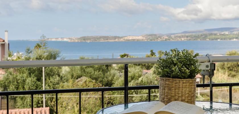 Grecia, Lassi - Tzakis Studios 1