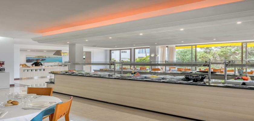 Spagna, Baia di San Antonio - Hotel Vibra Riviera 3