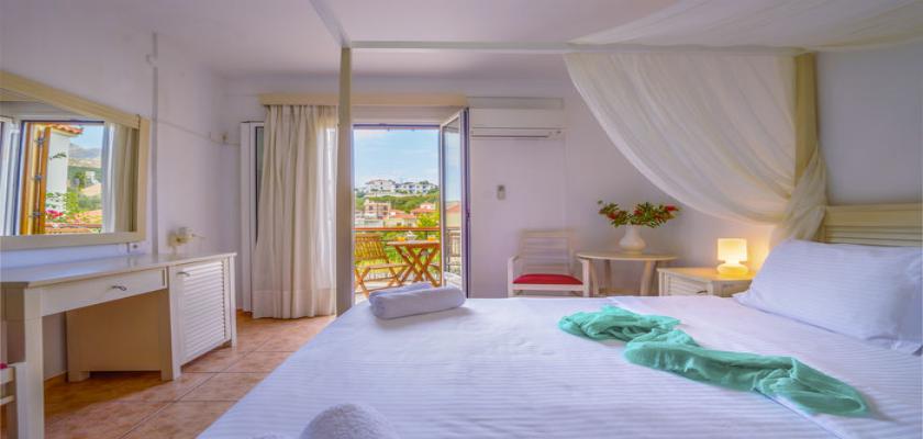 Grecia, Kampos Marathokampos - Hotel Kerkis Bay 0