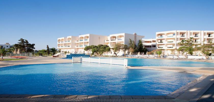 Grecia, Kos - Sovereign Beach Hotel 0