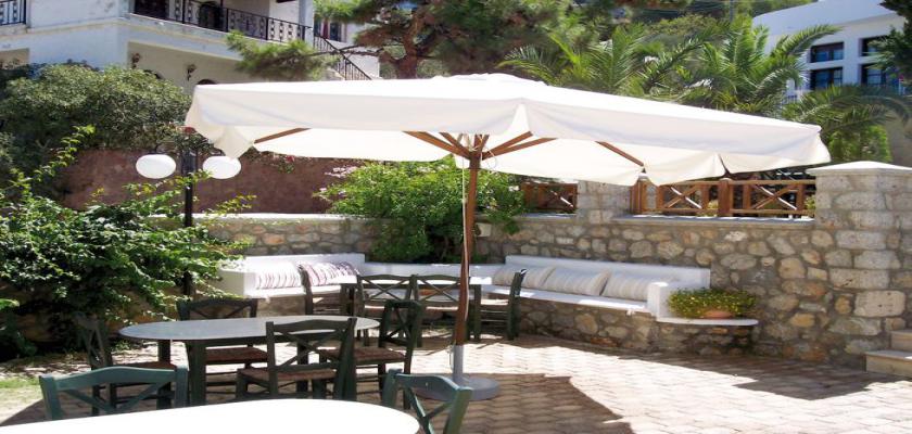Grecia, Massouri - Hotel Oasis 1