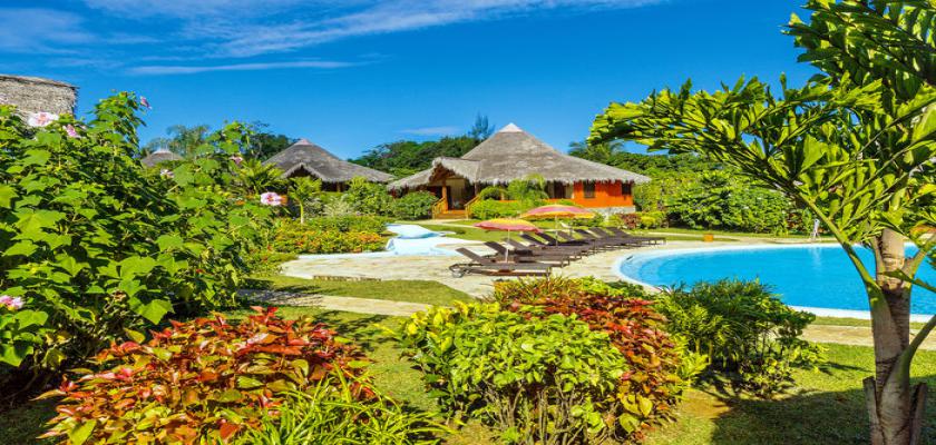 Madagascar, Nosy Be - Loharano Beach Hotel 0