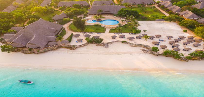 Tanzania, Nungwi - Seaclub Sandies Baobab Beach 2
