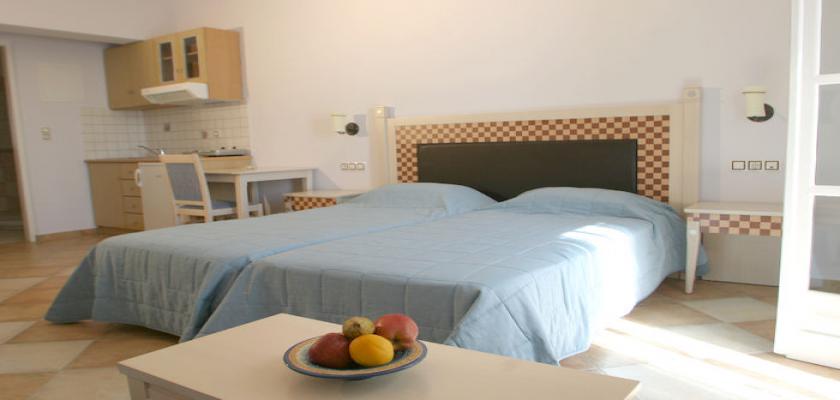 Grecia, Aghios Prokopios - Pyrgos Beach 3