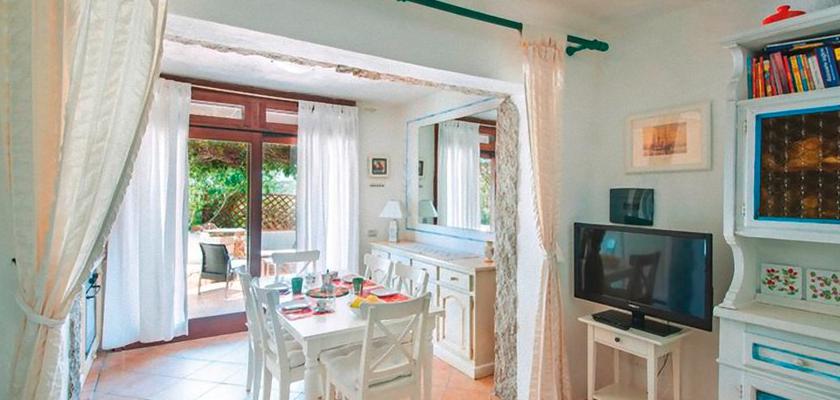 Italia, Sardegna - Baia De Bahas Apartments & Resort 2