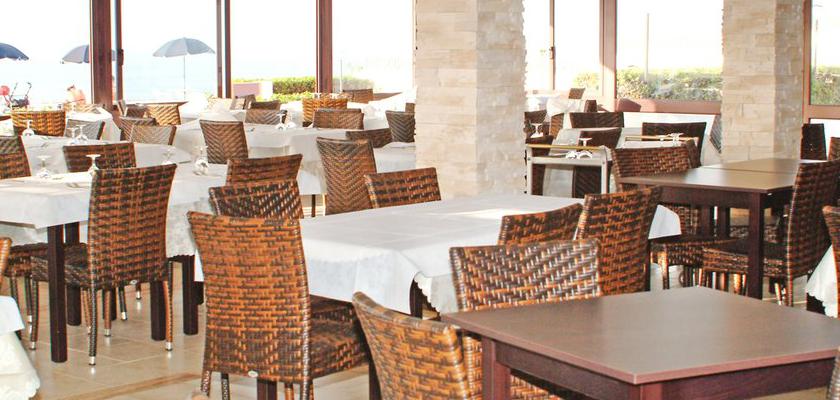 Italia, Sardegna - Hotel Club La Baia 0