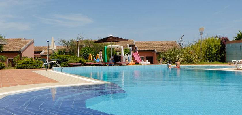 Italia, Sardegna - Cala Rosa Hotel Club 5