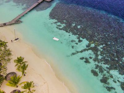Maldive, Male - Seaclub Style Athuruga Beach & Water Villa