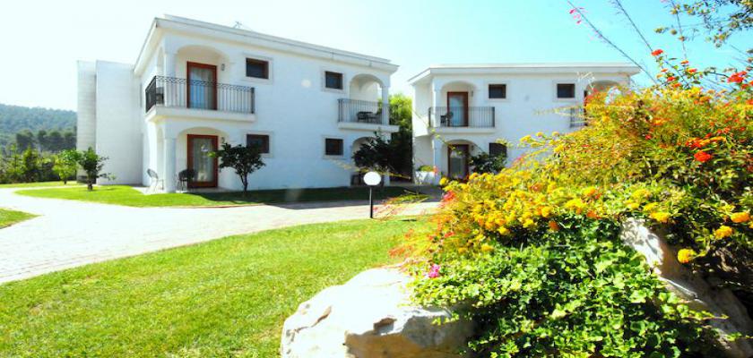 Italia, Puglia - Gusmay Resort Cala Del Turco 2