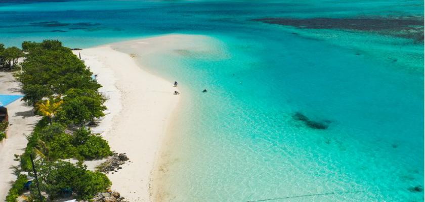 Maldive, Male - Rashu Hiyaa Hotel 0