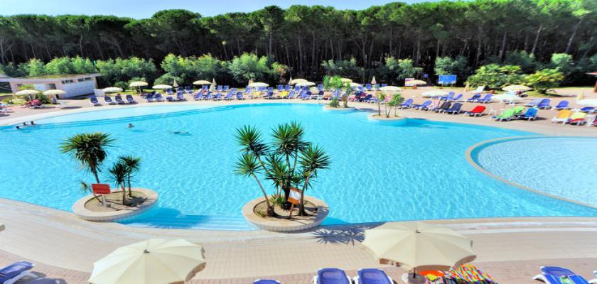 Calabria, Marina di Nicotera - Ciaoclub Nicotera Beach Village 1