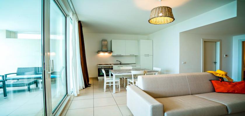 Italia, Puglia - Appartameglio S.cesarea Htl 2