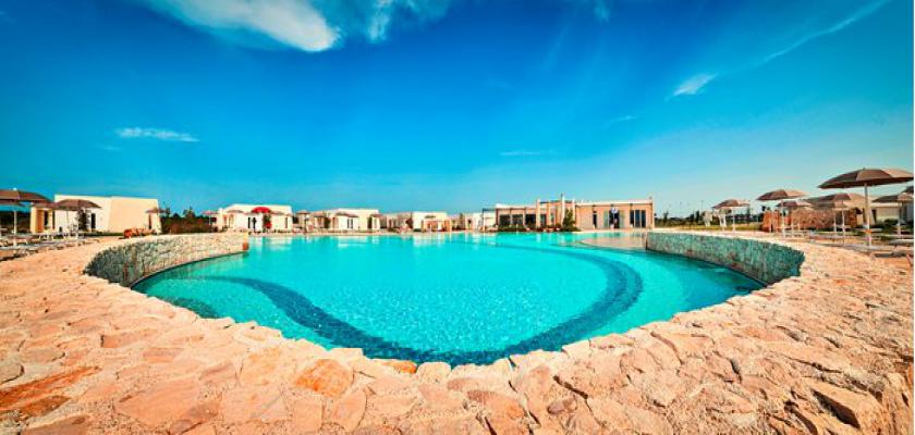 Italia, Puglia - Relais Masseria Le Cesine 0