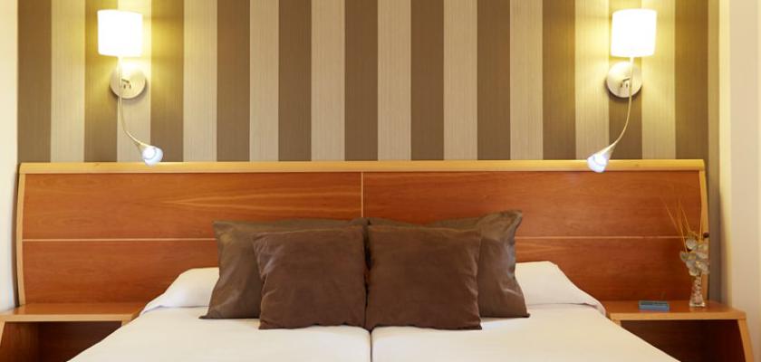 Spagna, Santa Eulalia - Invisa La Cala Hotel 5