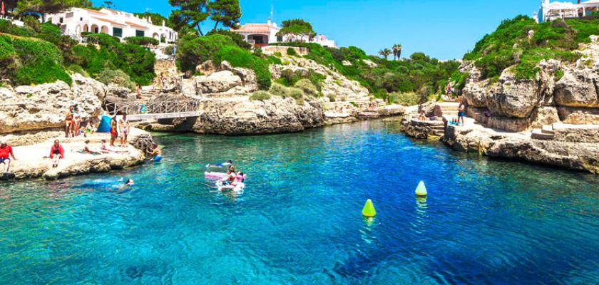 Spagna, Cala'n Forcat - Globales Almirante Farragut 0