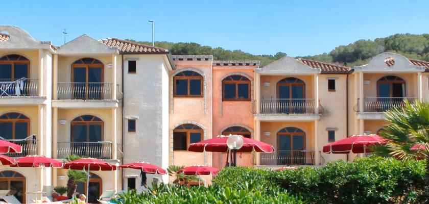 Sardegna, Palau - Club Esse Posada Beach Resort 0