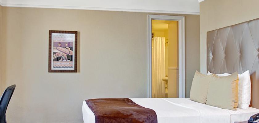 New York, New York City - Wyndham New Yorker Hotel 2