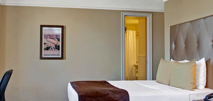 New York, New York City - The New Yorker Hotel By Lotte Hotels 3