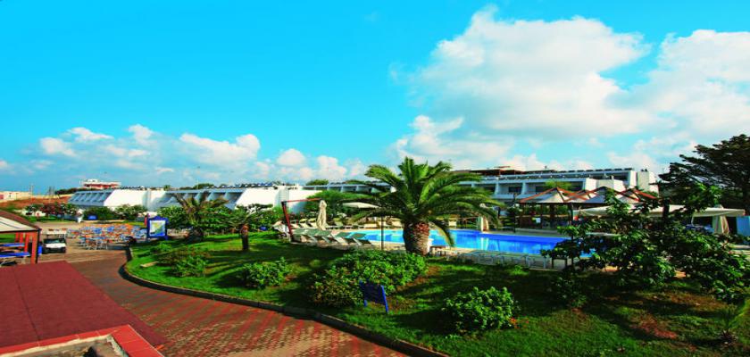 Italia, Puglia - Villaggio Eden Hotel salento 2