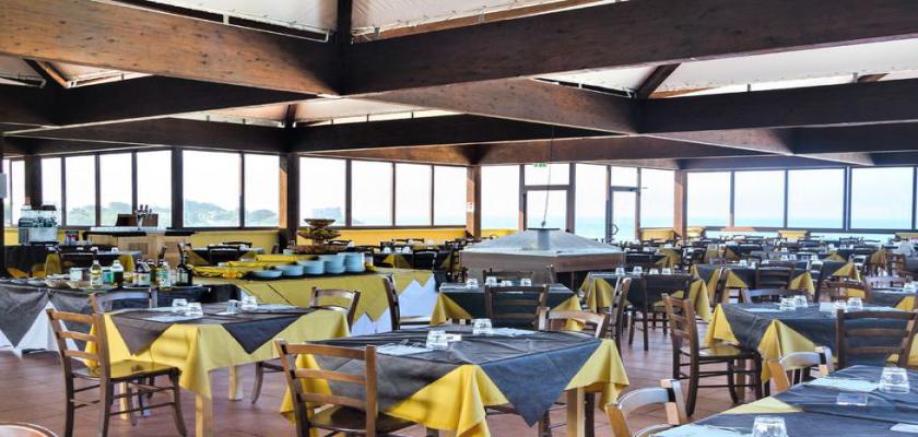 Italia, Puglia - Villaggio Eden Hotel salento 4