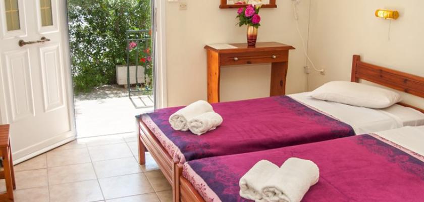 Grecia, Svoronata - Erietta Studio 3