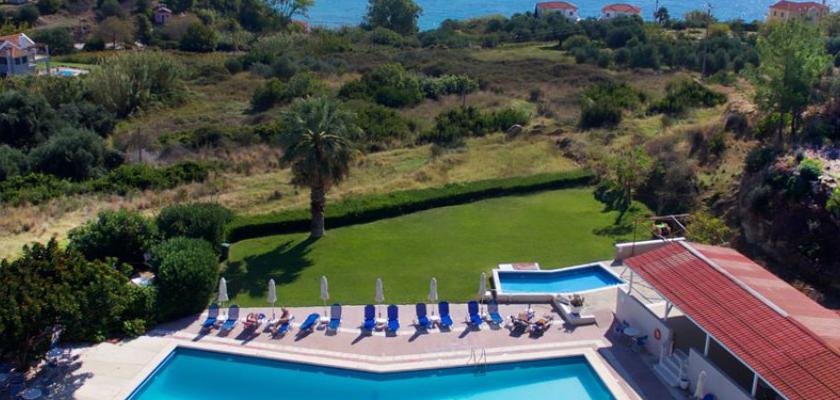 Grecia, Karavados - Karavados Beach Hotel & Bungal 1