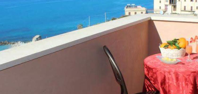Calabria, Tropea - Hotel Terrazzo Sul Mare 0