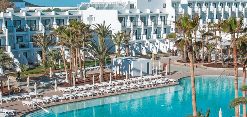 Spagna, Playa d'En Bossa - Grand Palladium White Island 1
